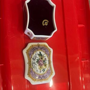Music box floral porcelain